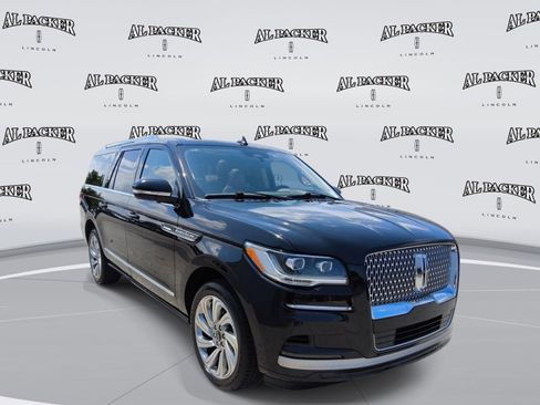 Certified 2024 Lincoln Navigator L Reserve AWD/4WD image 7