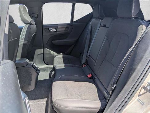 Used 2023 Volvo XC40 Recharge Ultimate w/ Protection Package Premier AWD/4WD image 12