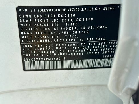 Used 2023 Volkswagen Tiguan SE R-Line FWD image 29