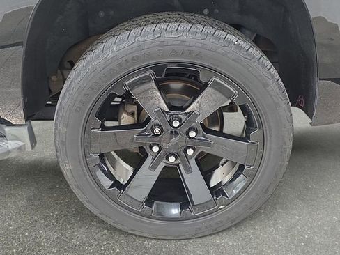 Used 2017 Chevrolet Tahoe LT w/ Luxury Package AWD/4WD image 31