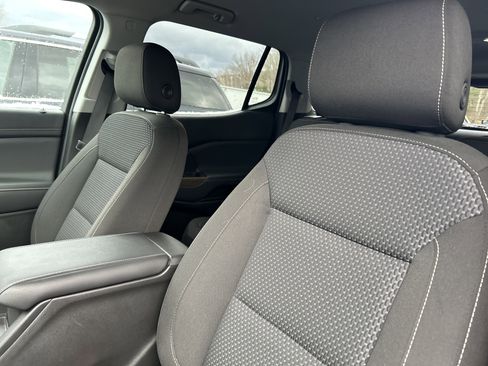 Used 2023 GMC Acadia SLE w/ Driver Convenience Package image 43