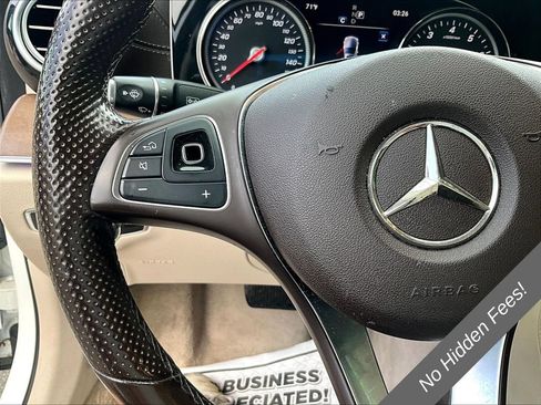 Used 2018 Mercedes-Benz E 400 4MATIC Sedan w/ Premium 1 Package image 15