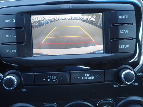 Used 2017 Kia Forte LX w/ LX Popular Package image 18