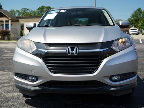 Used 2018 Honda HR-V EX image 18