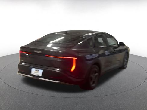 Used 2025 Kia K4 LXS image 15