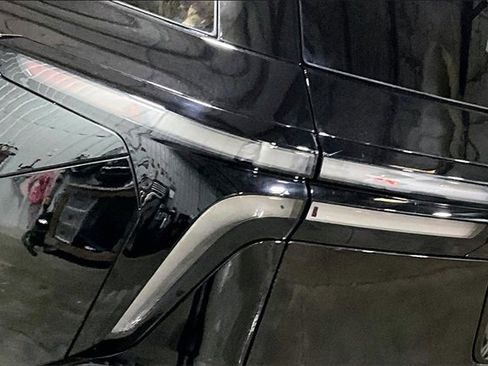 Certified 2024 Chevrolet Traverse RS image 8