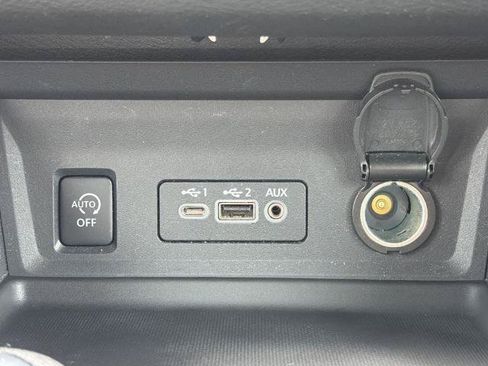 Certified 2024 Nissan Sentra SV FWD image 7