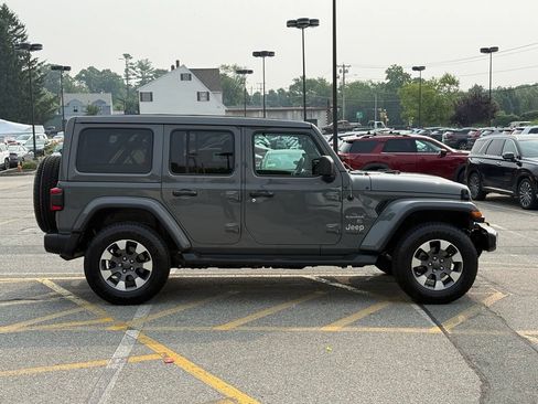 Used 2021 Jeep Wrangler Unlimited Sahara w/ Uconnect 4C Nav & Sound Group AWD/4WD image 7