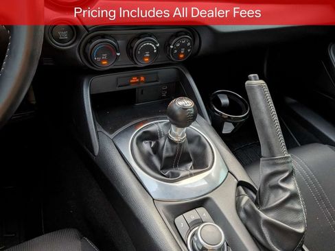 Used 2024 MAZDA MX-5 Miata Sport RWD image 18
