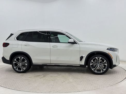 Certified 2026 BMW X5 xDrive40i w/ Climate Comfort Package AWD/4WD image 7