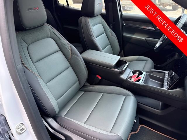 Used 2026 GMC Terrain AT4 AWD/4WD image 31