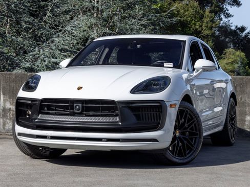 Certified 2023 Porsche Macan GTS AWD/4WD image 1