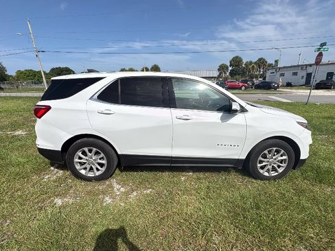 Used 2019 Chevrolet Equinox LT w/ Driver Convenience Package FWD image 7