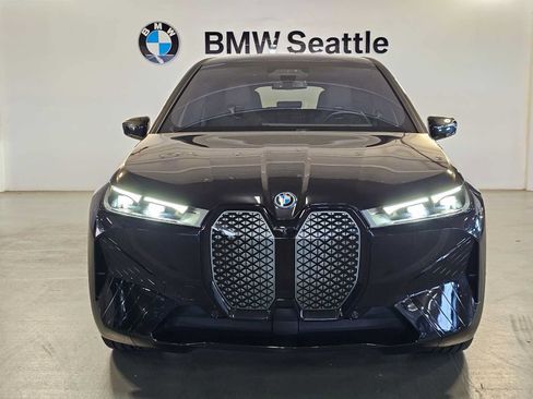Certified 2024 BMW iX xDrive50 w/ Premium Package AWD/4WD image 6