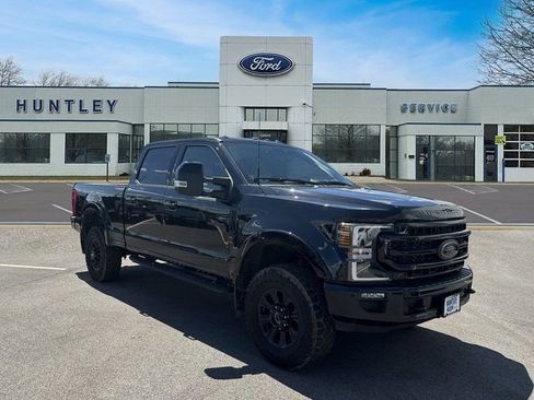Used 2022 Ford F250 Lariat w/ Tremor Off-Road Package image 4