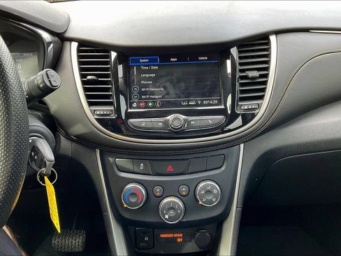 Used 2019 Chevrolet Trax LS FWD image 23