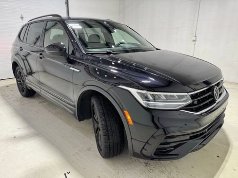 Used 2022 Volkswagen Tiguan SE R-Line image 3