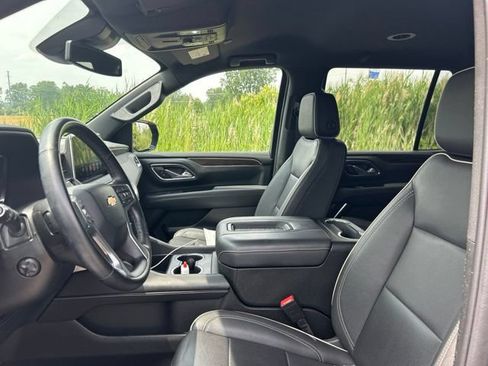 Used 2024 Chevrolet Tahoe Premier AWD/4WD image 8