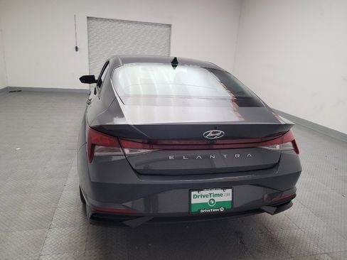 Used 2023 Hyundai Elantra SEL image 6