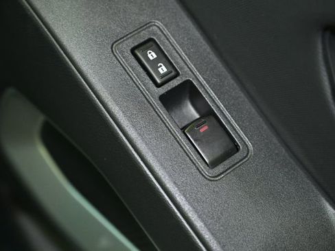 Used 2022 Nissan Frontier SV w/ Technology Package image 61