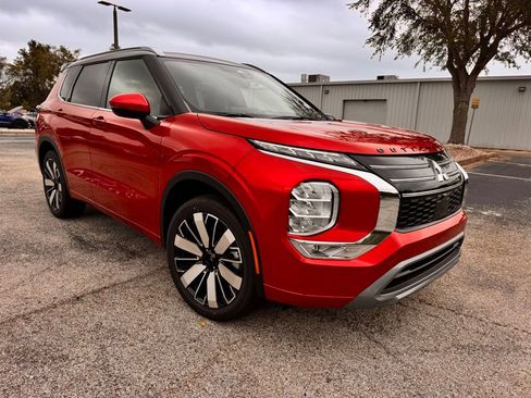 New 2026 Mitsubishi Outlander SEL FWD image 10