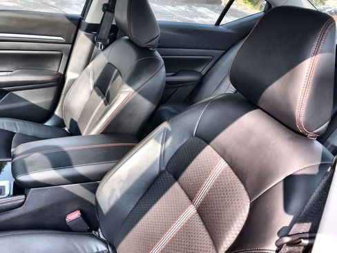 Used 2024 Nissan Altima 2.5 SR image 11