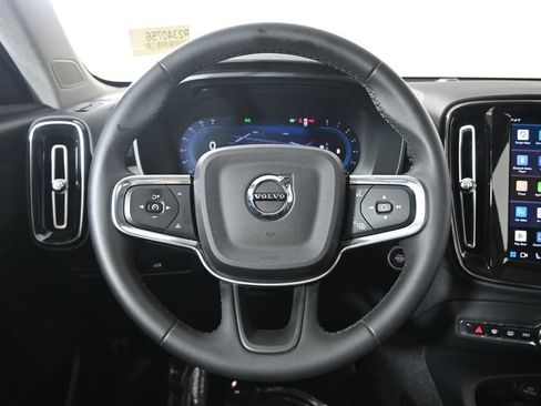 Used 2024 Volvo XC40 B5 Plus AWD/4WD image 34