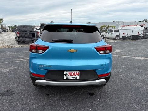 Used 2025 Chevrolet TrailBlazer LT AWD/4WD image 9