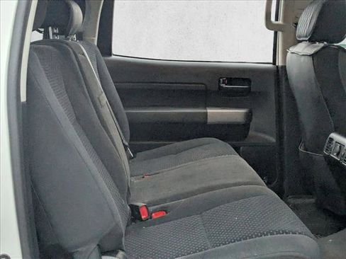 Used 2013 Toyota Tundra image 18