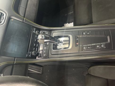 Used 2022 Porsche 718 Cayman GT4 image 17