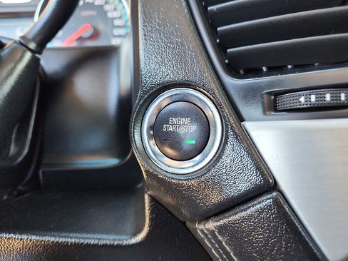 Used 2019 GMC Yukon SLT image 19