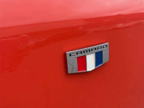 Used 2020 Chevrolet Camaro SS RWD image 25