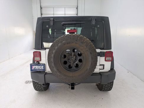 Used 2016 Jeep Wrangler Unlimited Sport w/ Connectivity Group AWD/4WD image 7