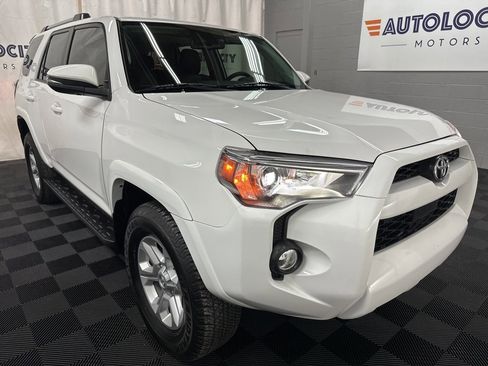 Used 2021 Toyota 4Runner SR5 Premium image 2