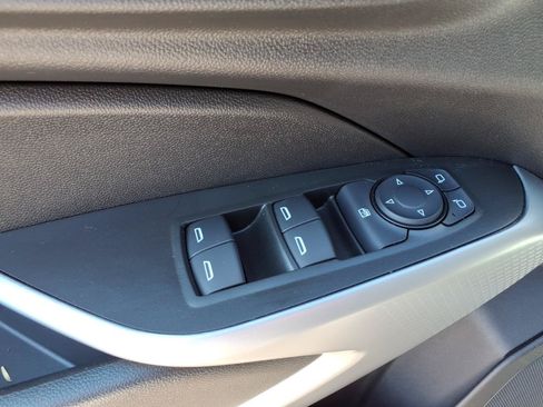 Certified 2026 Chevrolet Trax LS w/ LS Convenience Package FWD image 17