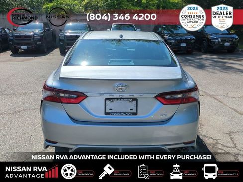 Used 2022 Toyota Camry SE image 6