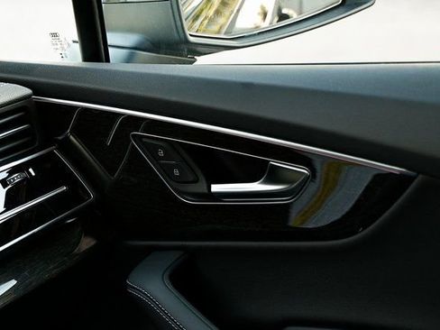 New 2026 Audi Q7 3.0T Premium Plus image 35