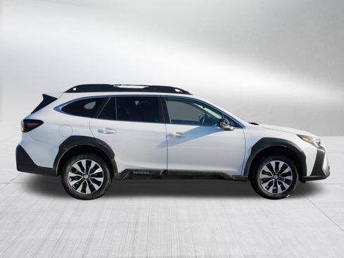 Used 2024 Subaru Outback Limited image 8