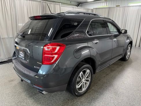 Used 2017 Chevrolet Equinox Premier w/ Enhanced Convenience Package AWD/4WD image 4