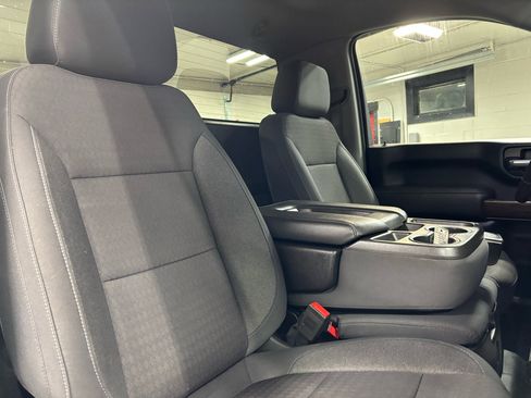 Used 2020 GMC Sierra 2500 SLE w/ SLE Convenience Package image 24