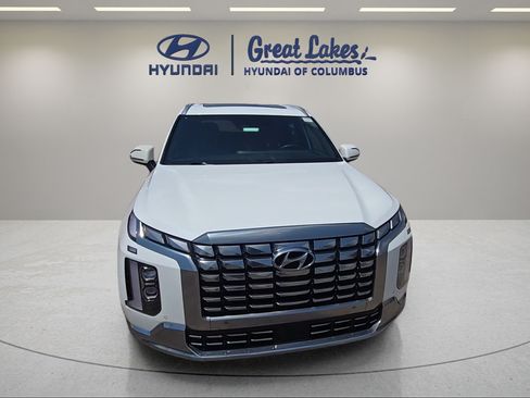 Used 2023 Hyundai Palisade Calligraphy w/ Cargo Package FWD image 2