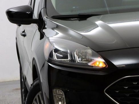 Used 2020 Ford Escape SEL image 4