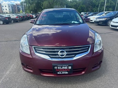 Used 2012 Nissan Altima 3.5 SR w/ Sport Pkg FWD image 2