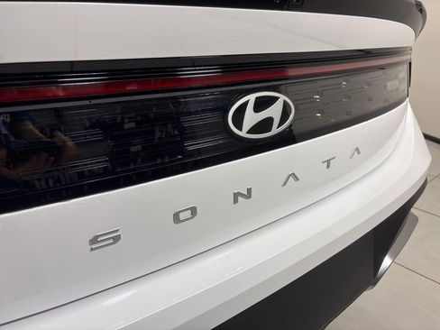 New 2026 Hyundai Sonata SE FWD image 9