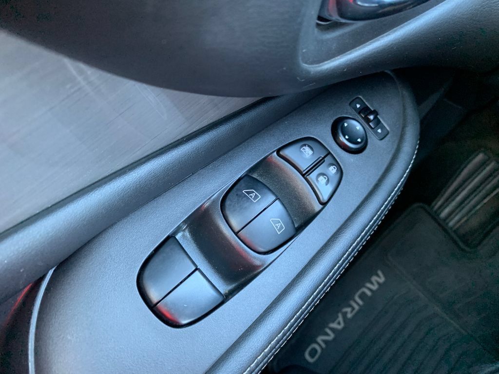 Used 2016 Nissan Murano S w/ Navigation Package FWD image 19