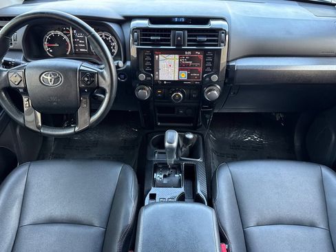 Used 2020 Toyota 4Runner TRD Off-Road Premium AWD/4WD image 5