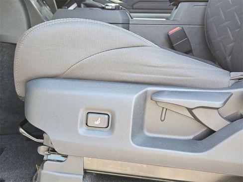 New 2025 Toyota Tacoma SR5 image 18