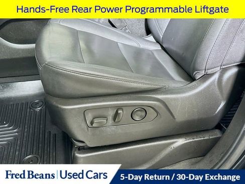 Used 2022 Chevrolet Tahoe Z71 w/ Luxury Package image 24