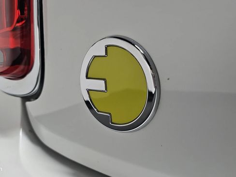 Used 2024 MINI Cooper SE FWD image 24