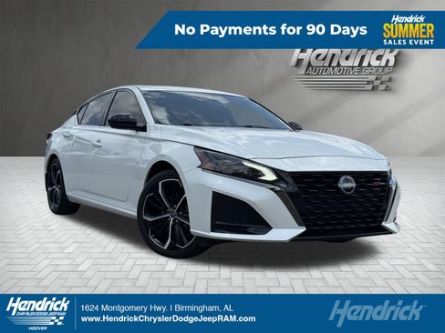 Used 2024 Nissan Altima 2.5 SR w/ SR Premium Package FWD image 1
